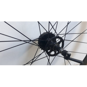 Zipp tubular carbon wheels in second hand condition