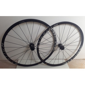 Roues Miche Syntium à pneus disque 700 pour vélo de route