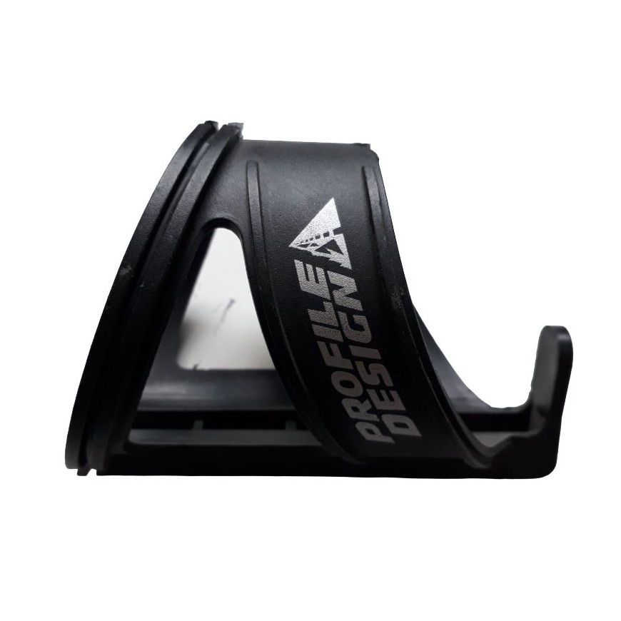 Profile design bottle cage