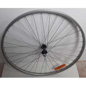Hybrid cycle front wheel 700