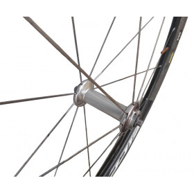 Roue Zipp 303 avant carbone d'occasion 18 rayons