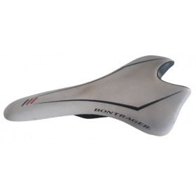 White saddle Bontrager R in second hand condition for road bike