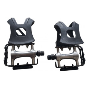 MTB pedals toe clips in second hand condition
