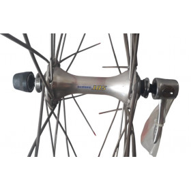 Roue Ambrosio Balance avec moyeu shimano 105