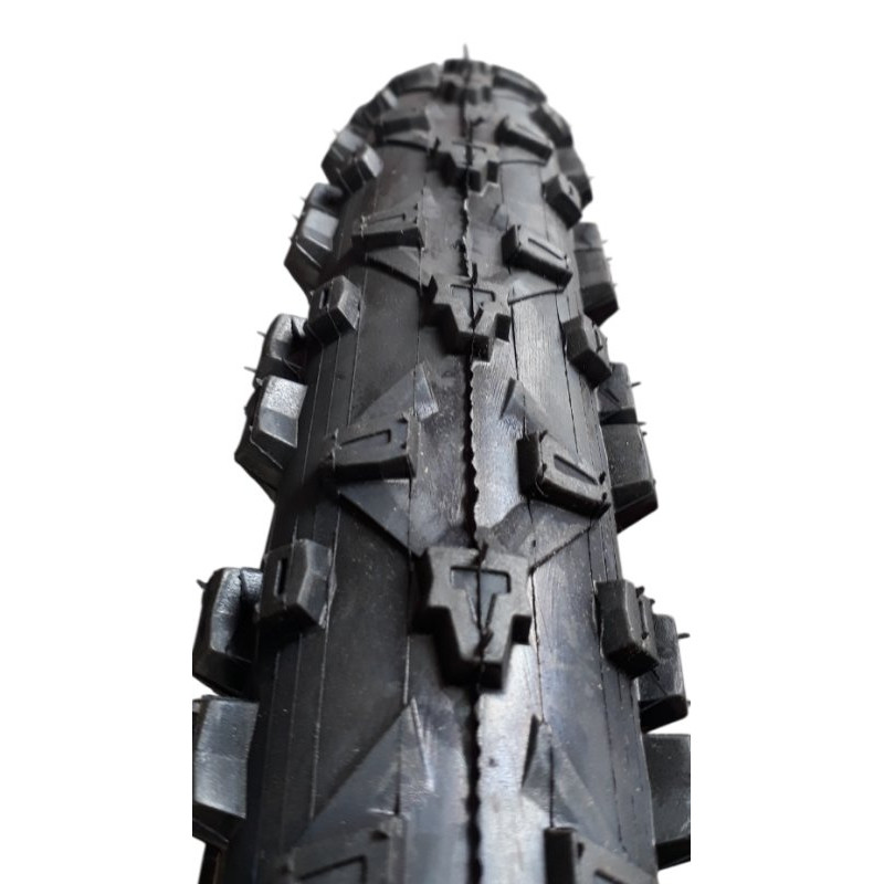 Hutchinson Rock 2 tire