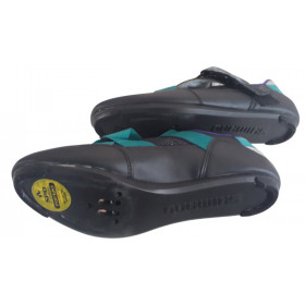 Shimano SH R070 shoes for road bike