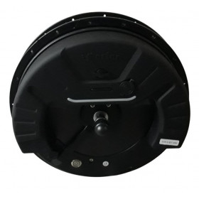 Electric hub with integrated battery