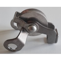 Roller brake cable guide